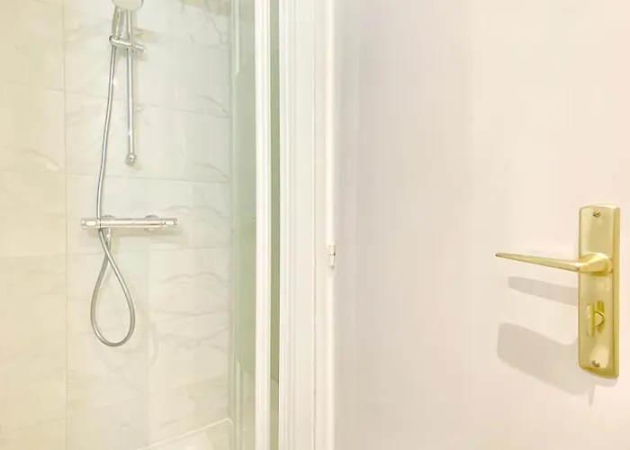 Walkable Distance To The Eiffel Tower 公寓 *